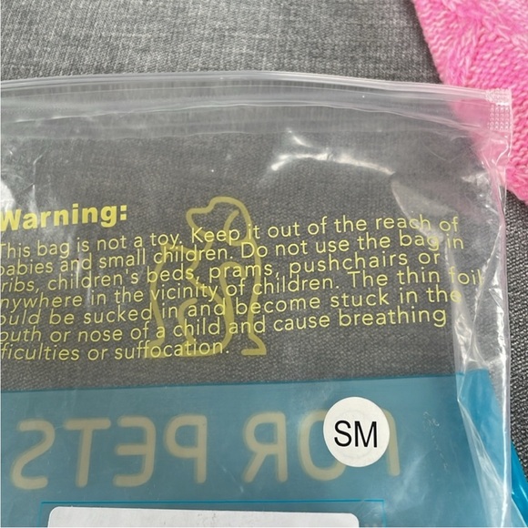 Light Pink Dog/Cat Hoodie With Puffball - Picture 5 of 6